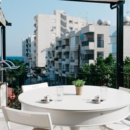 Seasunlove Apt. Appartamento Larnaca Esterno foto
