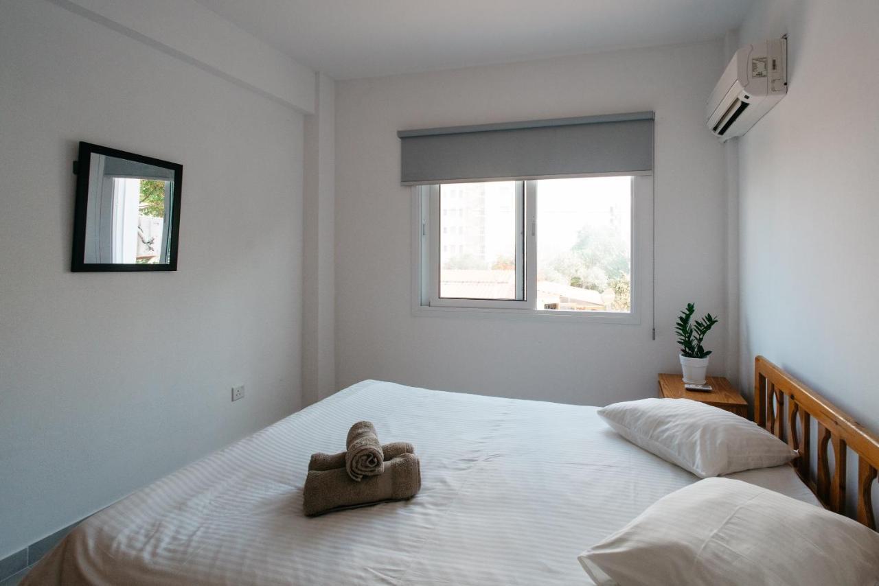 Seasunlove Apt. Appartamento Larnaca Esterno foto