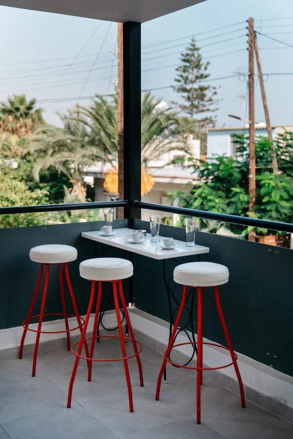 Seasunlove Apt. Appartamento Larnaca Esterno foto