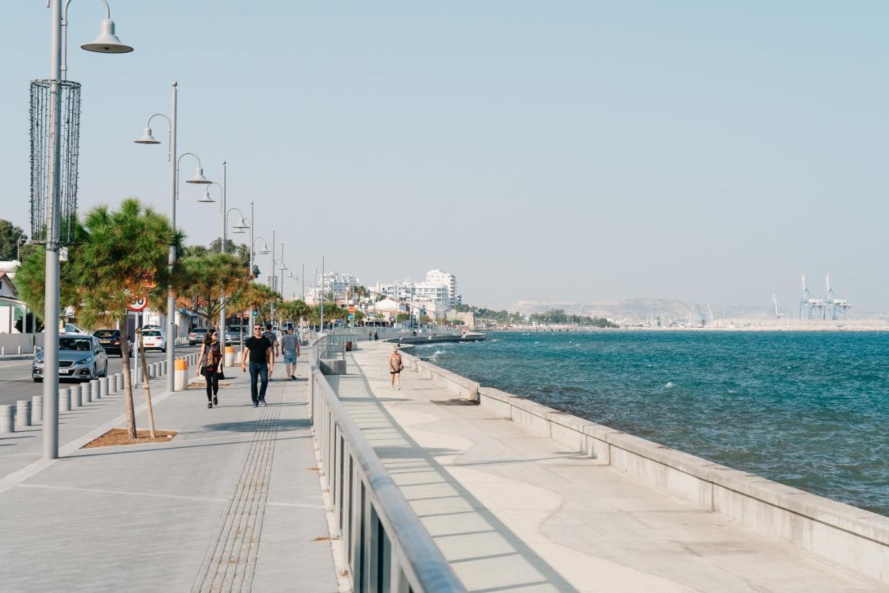 Seasunlove Apt. Appartamento Larnaca Esterno foto